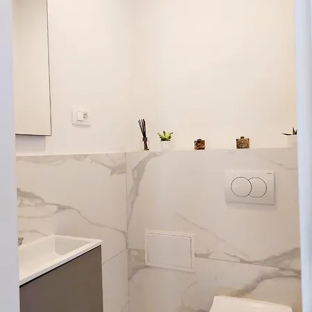 Apartment Comfort 2 Bedroom 10min Walk From Center And Split