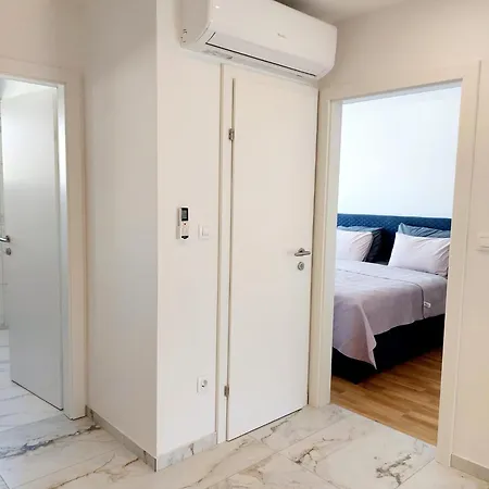 Modern 2 King Size Bed, Sea View, Walk To And Center