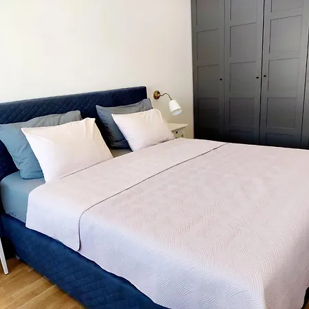 Modern 2 King Size Bed, Sea View, Walk To And Center Daire