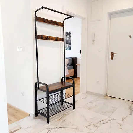 Comfort 2 Bedroom 10min Walk From Center And *