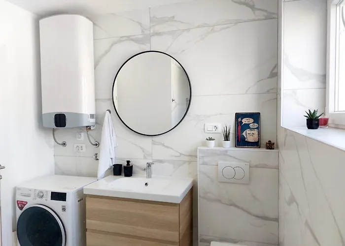 Wonderful 2 Bedroom 10min Walk From Center And * Split
