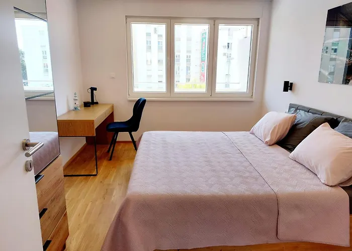 Wonderful 2 Bedroom 10min Walk From Center And Apartament Split