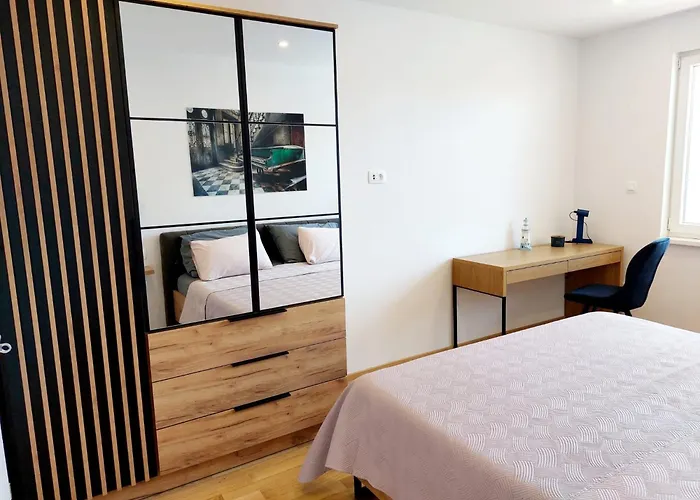 Wonderful 2 Bedroom 10min Walk From Center And Split
